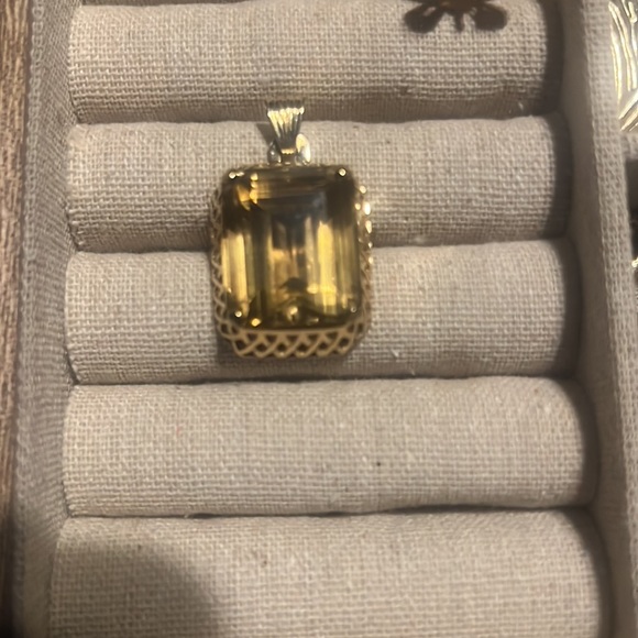 14kt gold citrine pendant - Picture 2 of 5